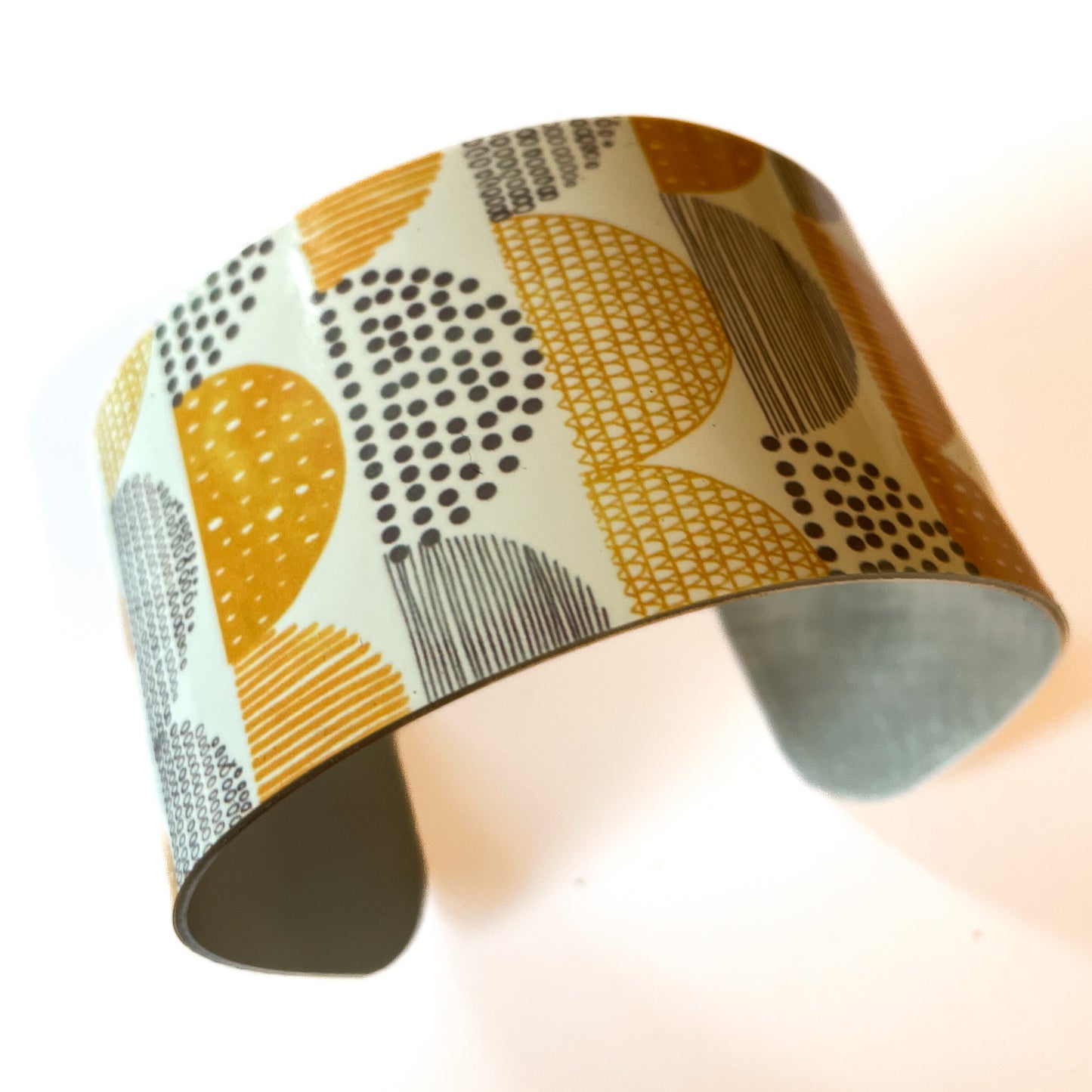 Arcs Wide Cuff (New)