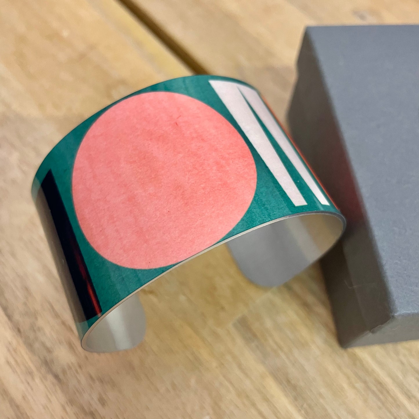 Shape Wide Cuff (Green)