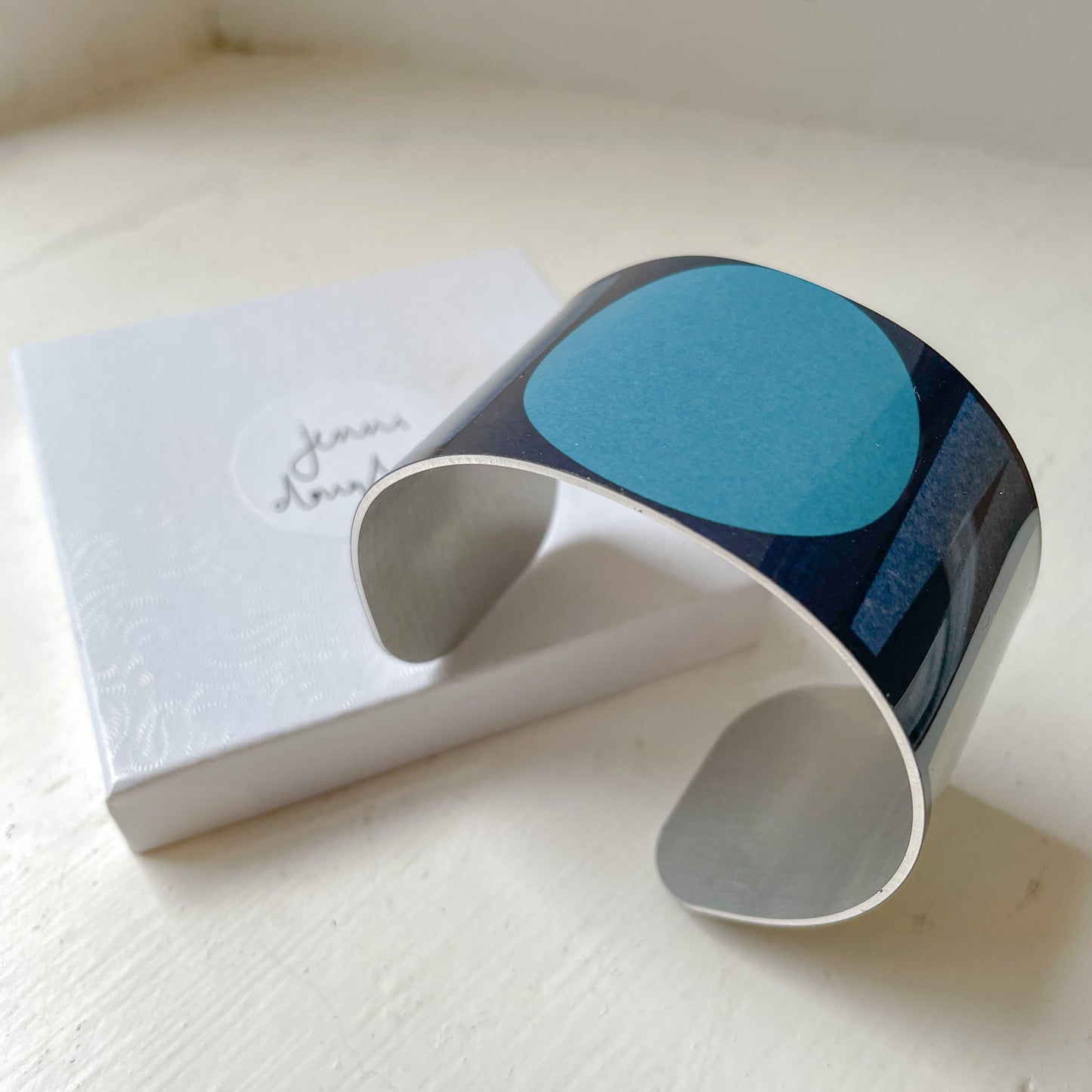 Shape Wide Cuff (Navy)