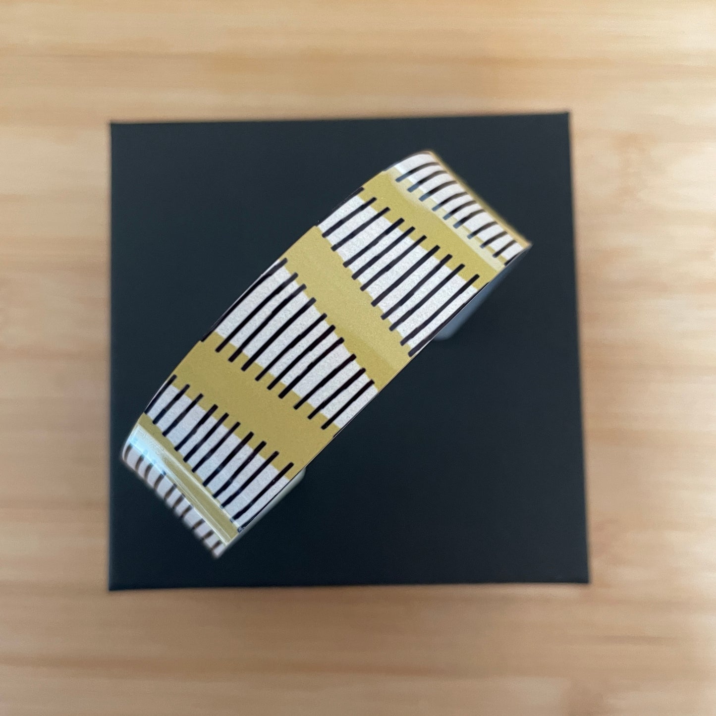 Linear Narrow Cuff (Ochre) - NEW