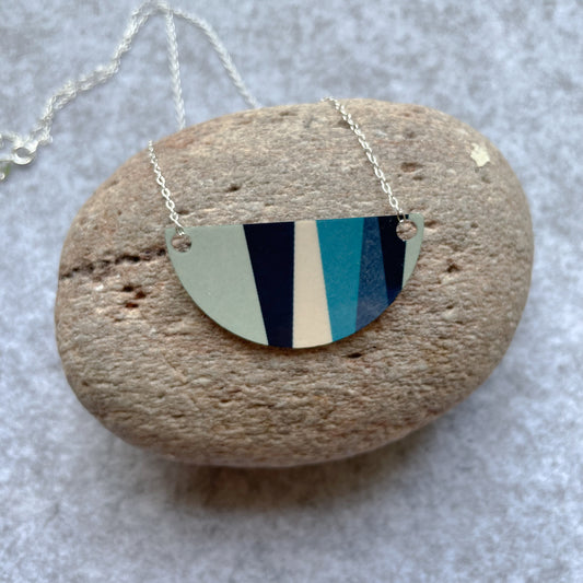 Small Strata Arc Necklace (Sea Foam)