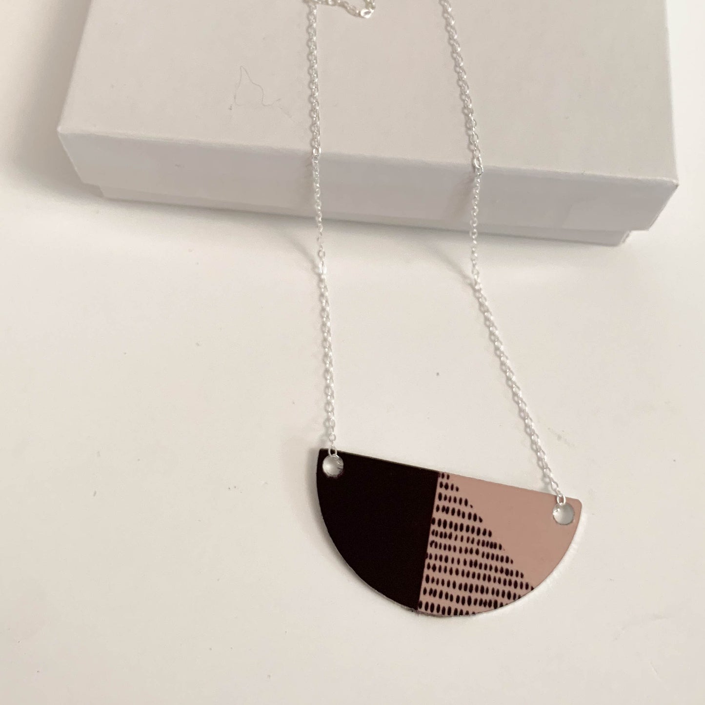 Small Arc Connect Necklace (New)